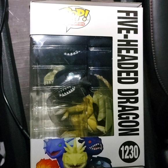 Funko pop Yu-Gi-Oh five headed dragon - Picture 3 of 4